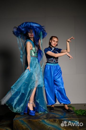 Сценический костюмы