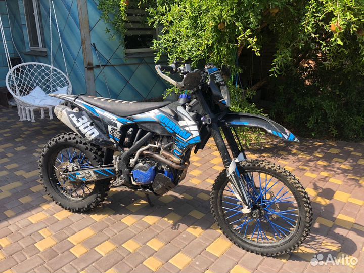 Zuumav CR300