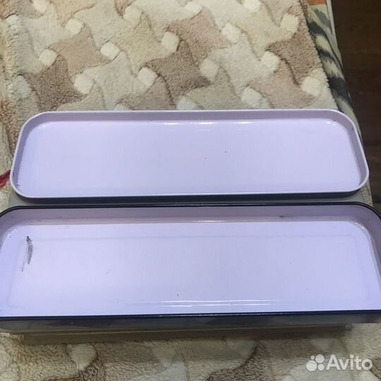 Пенал и сувениры