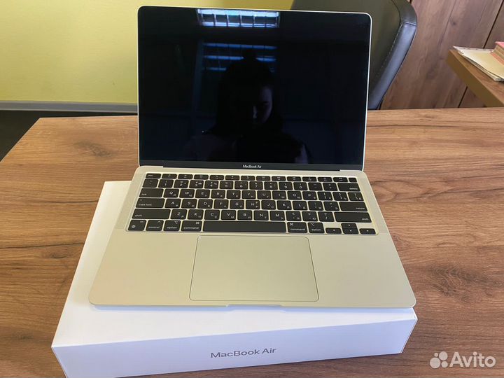13-inch MacBook Air with Apple M1 chip