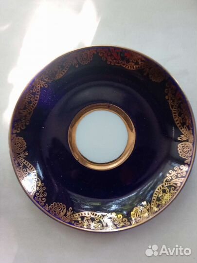 Чайная пара и 4 тарелки