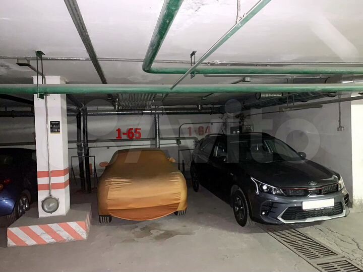 Машиноместо, 14 м²
