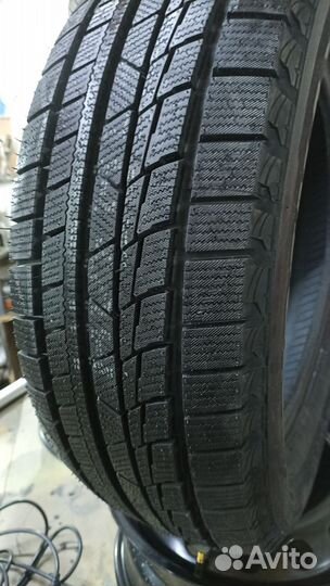 Firemax FM393 215/60 R16