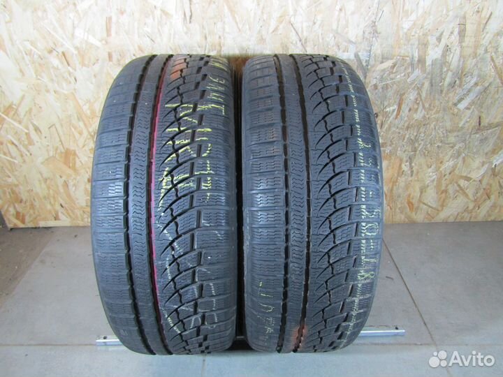 Nokian Tyres WR A4 235/50 R18