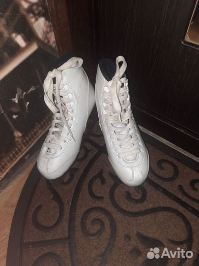 Коньки фигурные детские