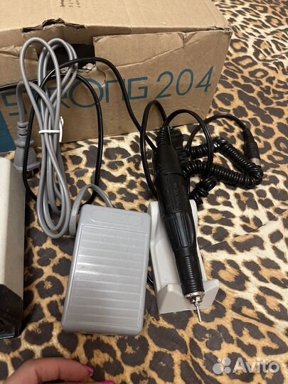 Машина для маникюра Strong 204