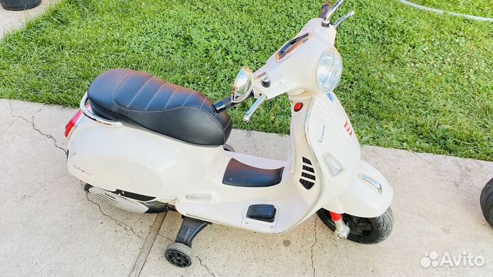 Детский электросамокат и электромотоцикл