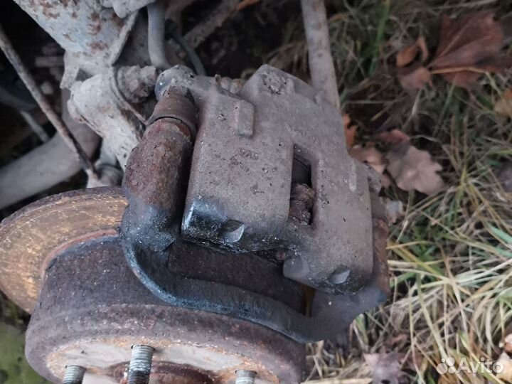 Суппорт задний daewoo leganza правый, левый