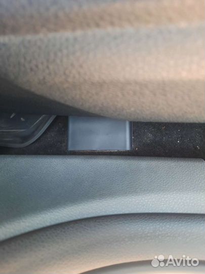 Накладки креплений передних сидений Форд Фокус 2