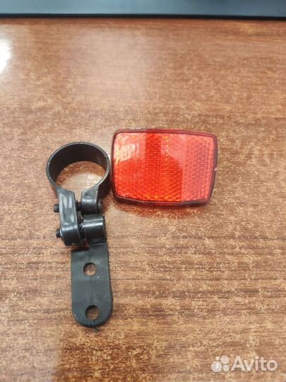 Задний светоотражатель красный для велосипеда