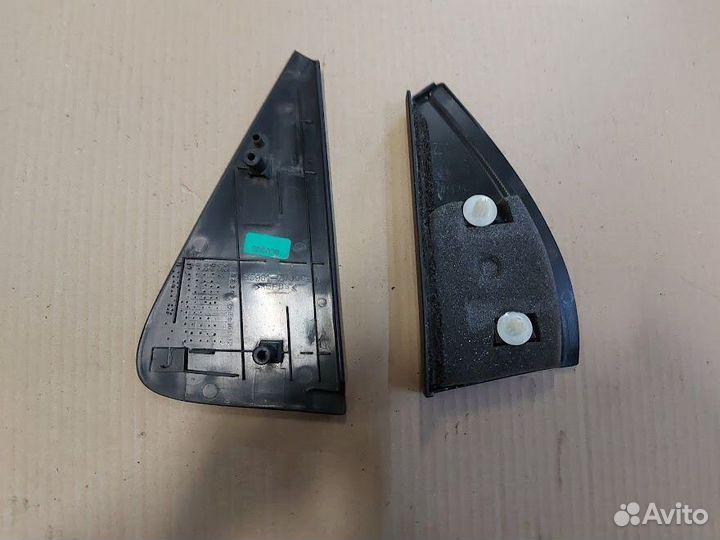 Накладка двери задней левой Suzuki SX4 I 2006-2014