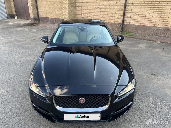 Jaguar XE, 2017