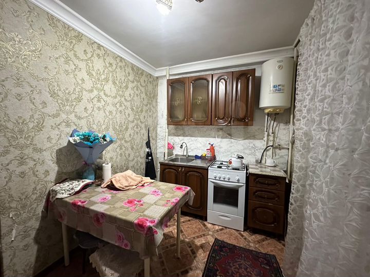 2-к. квартира, 52 м², 3/5 эт.