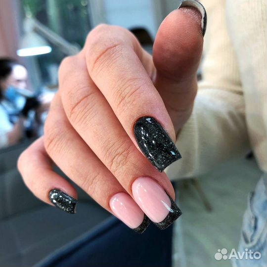 Модель на маникюр с покрытием