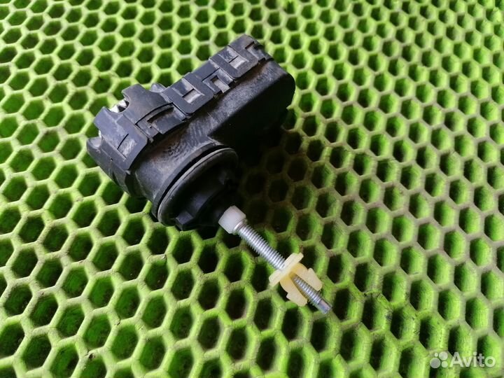 Моторчик корректора фары для Kia RIO 2017-2020