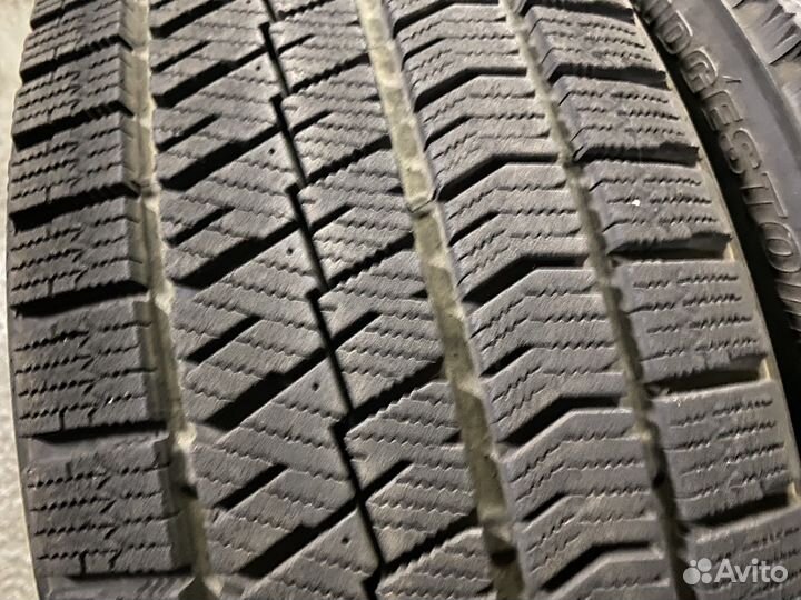 Bridgestone Blizzak VRX2 225/45 R18 91Q