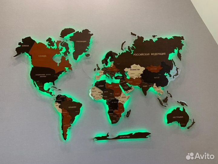 Деревянная карта мира с подсветкой