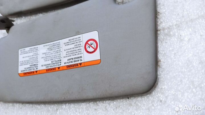 Солнцезащитный козырек Mitsubishi lancer 10 дефект