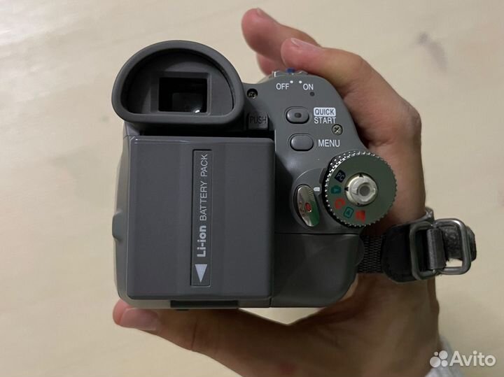Видеокамера Panasonic nv-gs75