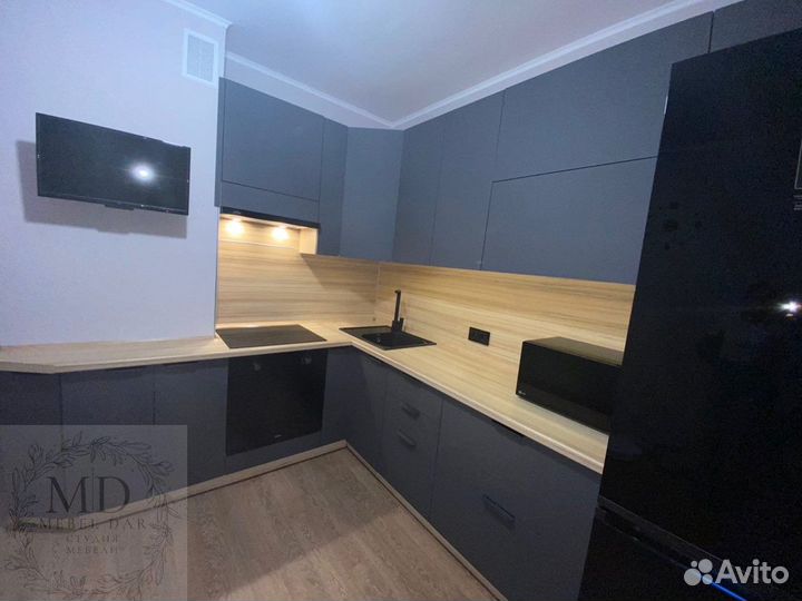 Угловой кухонный гарнитур