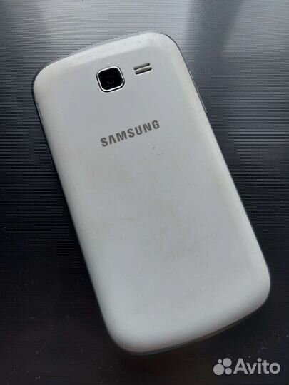 Телефон Samsung Trend lite
