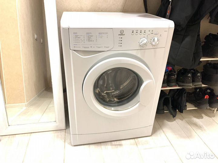 Стиральная машина Indesit wisl 103