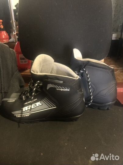 Лыжные ботинки