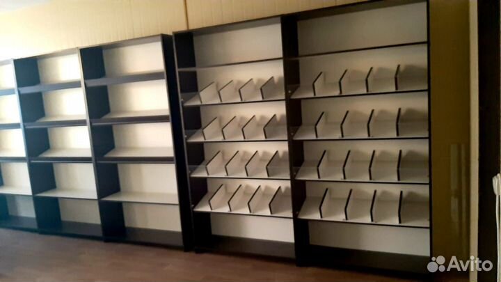 Стеллажи, витрины и прилавки для магазина