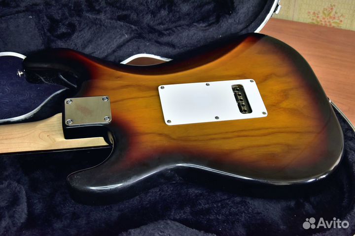 Электрогитара G&L tribute в кейсе