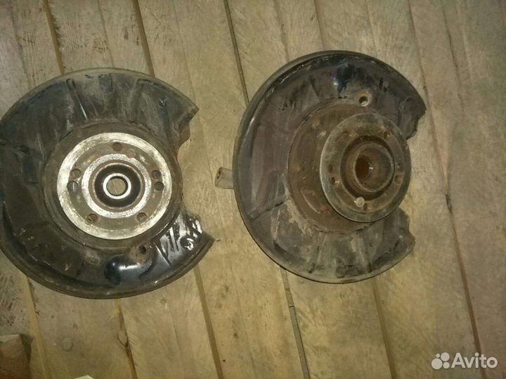 Кулаки задней подвески Mercedes Benz W220