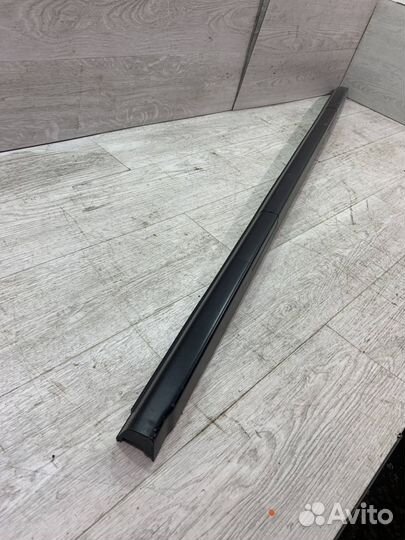 Рейлинг левый Ниссан