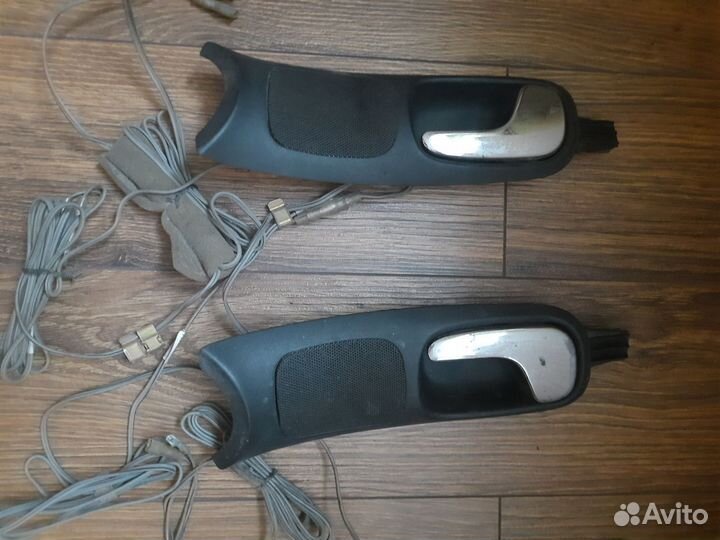 Дверная ручка внутренняя с звуковым динамиком