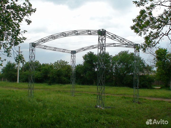 Мобильная сцена из стали