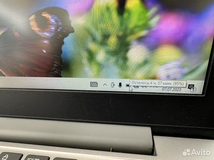 Стильный ультрабук Lenovo для учебы и работы