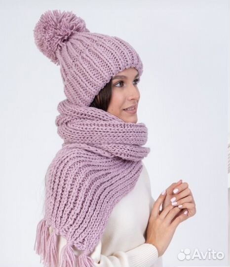 Шапка вязаная с шарфом