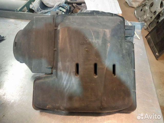 Корпус воздушного фильтра Renault Megan 2