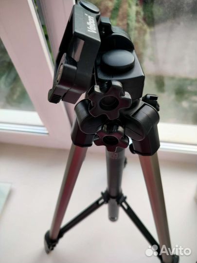Штатив для фотоаппарата