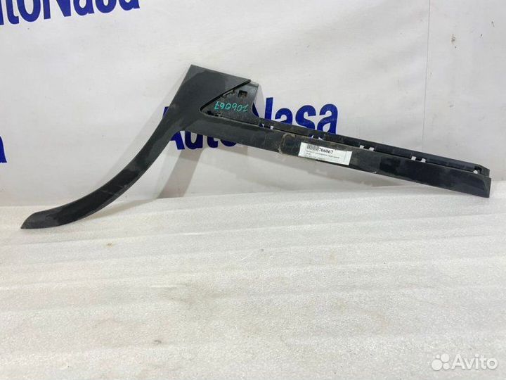 Накладка двери задняя левая Kia Seltos 2019