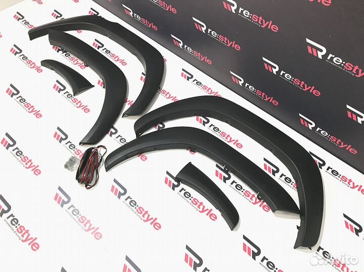 Фендера Toyota Hilux Pick Up с16г Тонкие