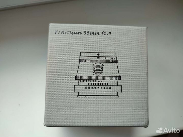Объектив ttartisan 35 mm 1.4 для fuji