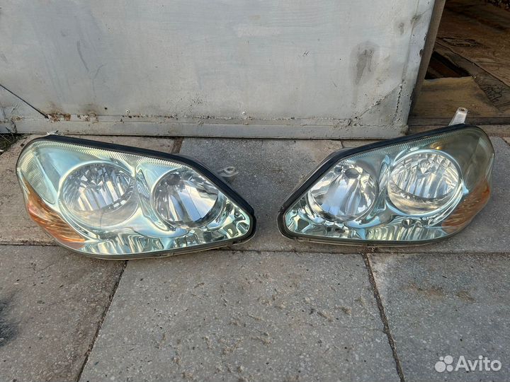 Toyota mark 2 110 фары