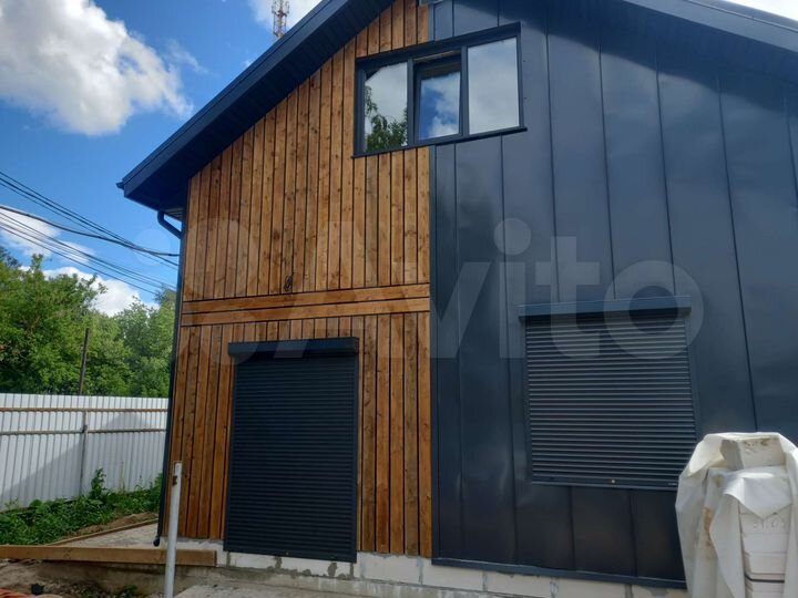 Дом 220 м² на участке 6 сот.