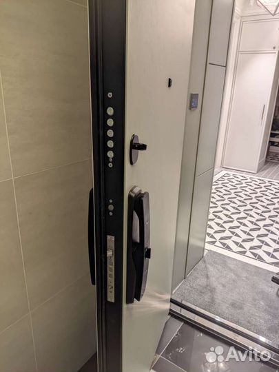 Установка электронных замков с биометрией