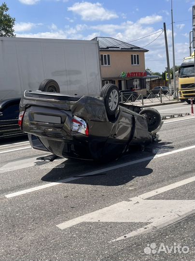 LADA Granta 1.6 AT, 2020, битый, 50 000 км
