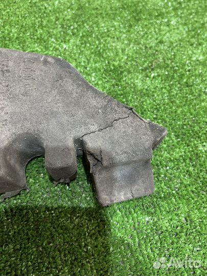 Шумоизоляция крыла Audi Q5 8R 2014 передняя правая