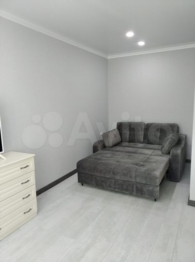 1-к. квартира, 37 м², 8/8 эт.