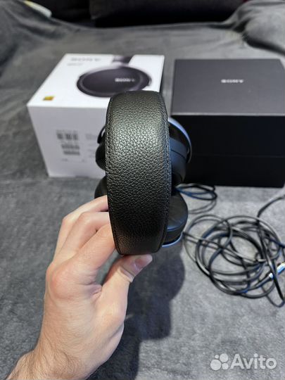 Наушники Sony MDR-Z7