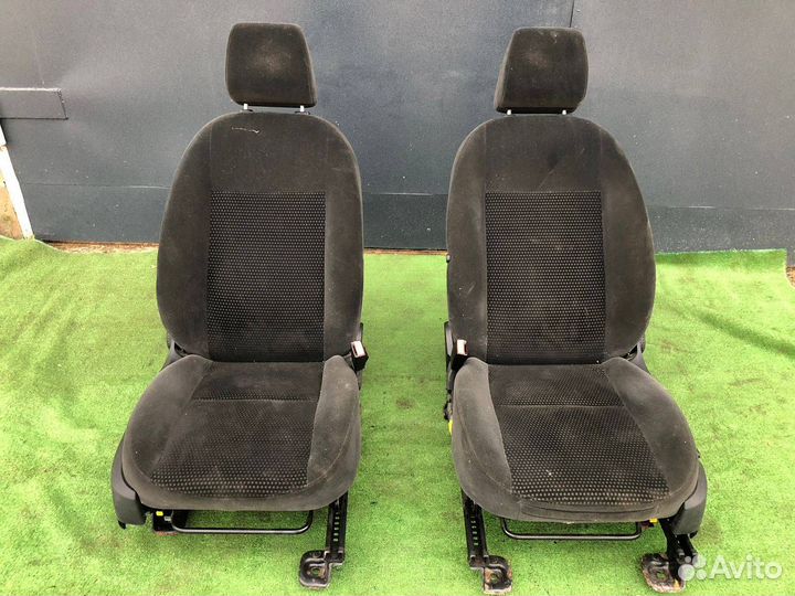 Комплект сидений Ford Focus 2 хетчбек 5дв. 1.6