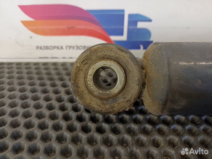 Амортизатор передний