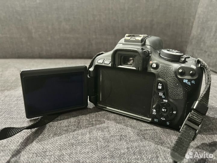 Зеркальный фотоаппарат canon 600d